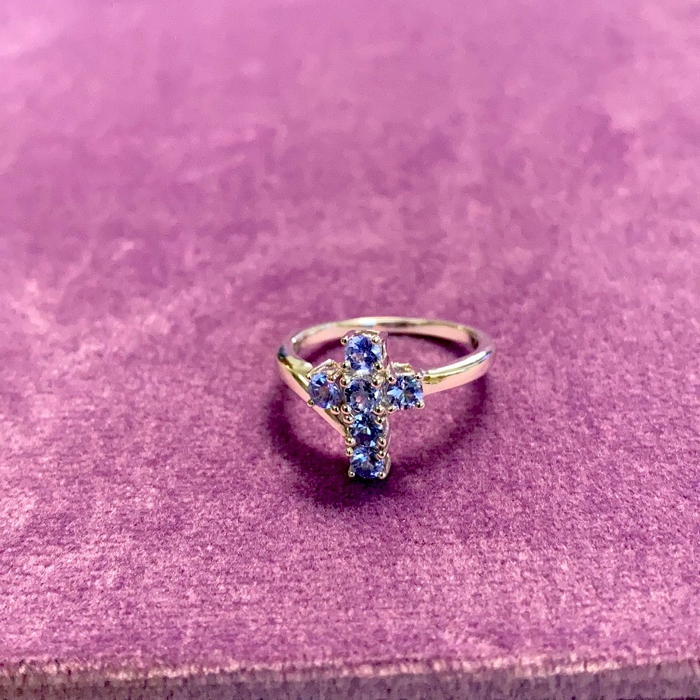 Tanzanite ring